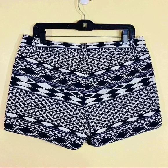 Laundry by Shelli Segal Navy & White Tribal Aztec Cotton Blend Shorts Size 8 - Picture 10 of 14